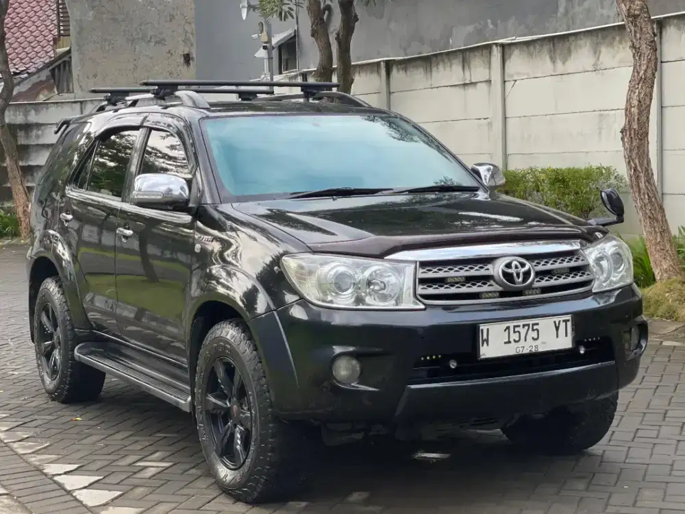 Fortuner 2.7 V 4x4 bensin matic