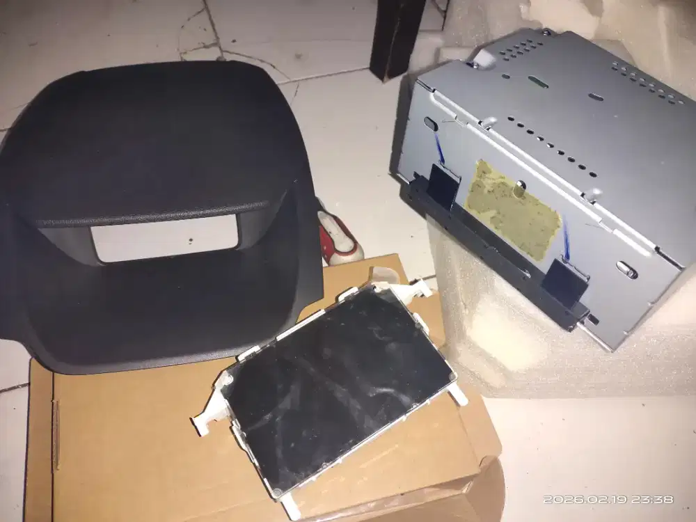 Head unit original ford ecosport copotan dari baru