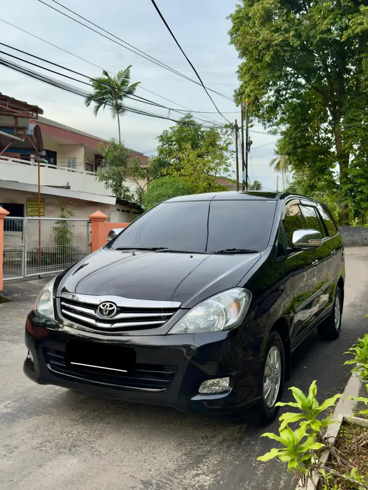 Innova 2.5 V Solar Manual 2009 [Km 133 ribuan]