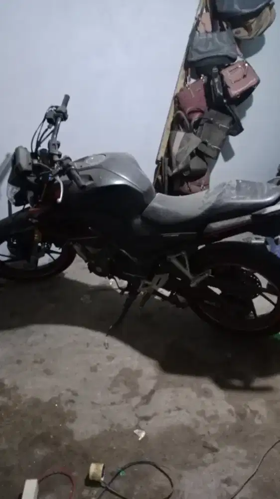 jual cbr 150 tahun 2022,15jt