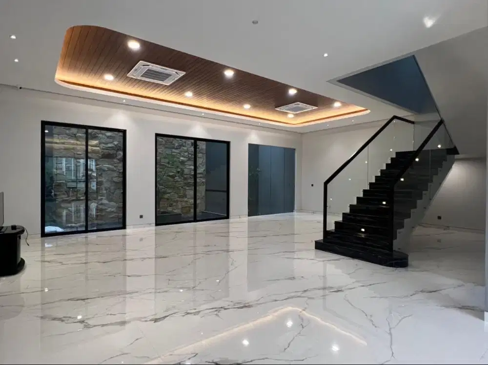 SUPER CIAMIK! DIJUAL RUMAH MEWAH 3 LANTAI WATERFRONT CITRALAND!