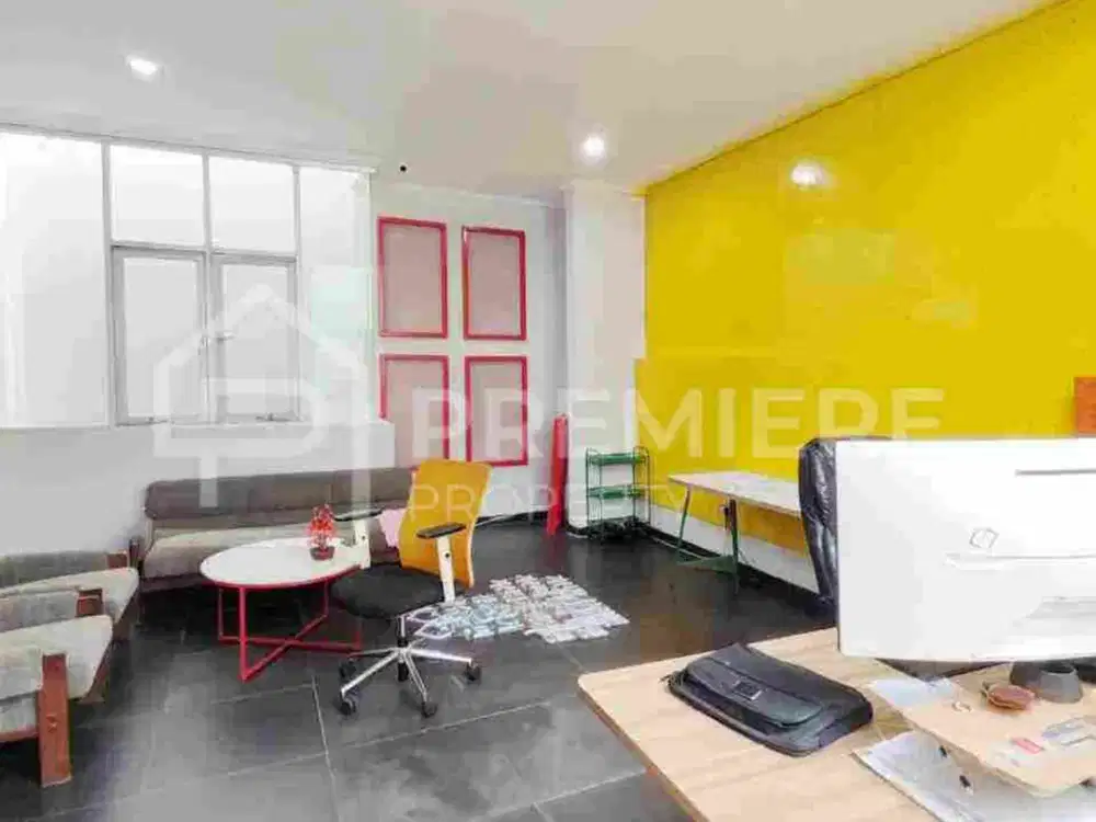 Ruko luas cocok untuk usaha dan kantor di sukahaji dekat gegerkalong