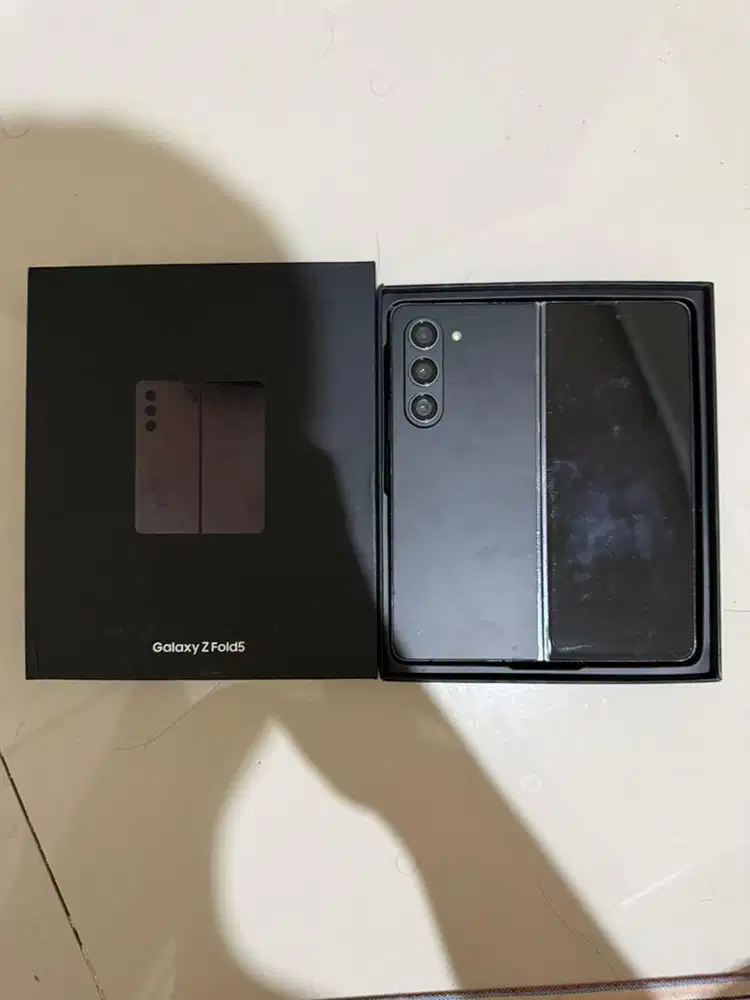 Samsung Z Fold 5 12/512gb SEIN zfold5 zfold fold5