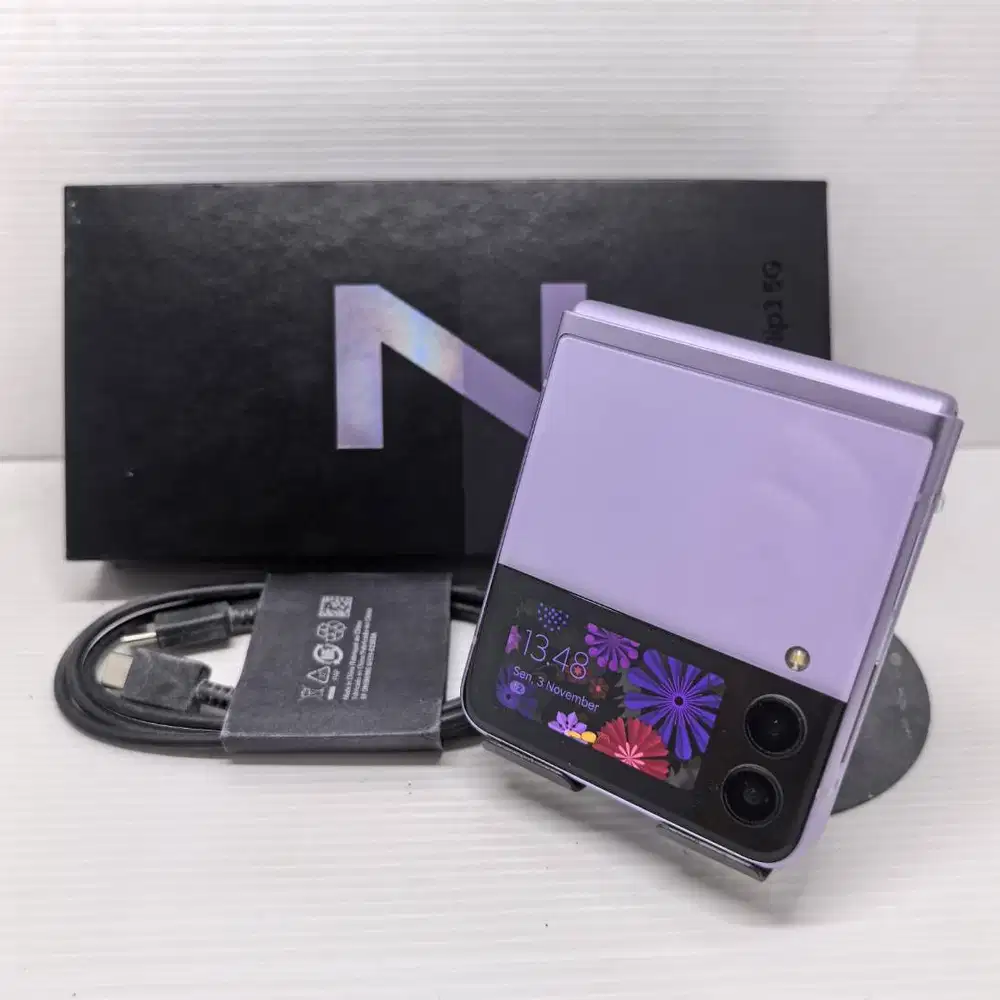 HOT ITEM! SAMSUNG GALAXY Z FLIP 3 5G 8/256 LAVENDER SEIN FULLSET NO MI