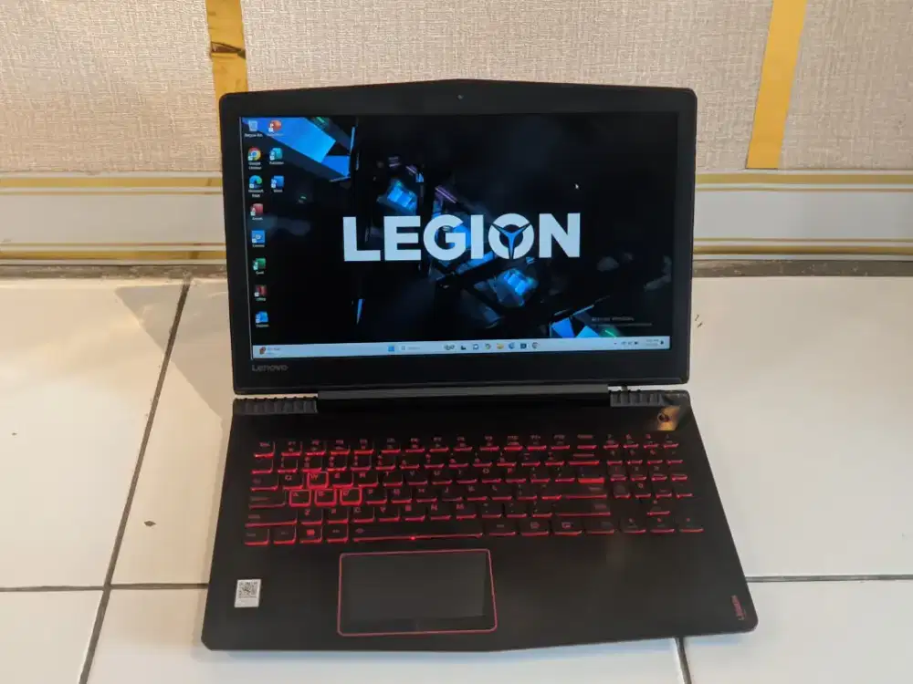 Lenovo Legion Y520 i7 7700HQ Ram 8 GB SSD 512 GB GTX 1050