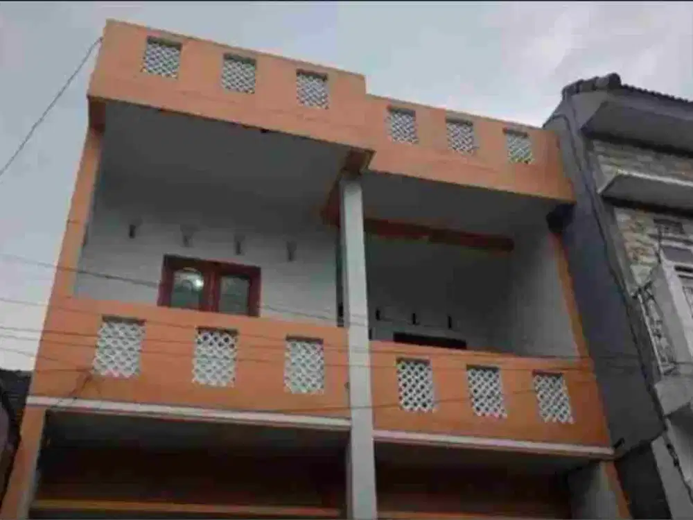 rumah 2 lt di ikan gurame dekat sudimoro suhat dekat kampus UB Brawijaya dan polinema serta UNMUH. penawaran berapapun dipertimbangkan