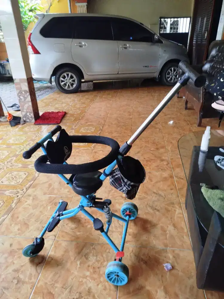 Stroller Bayi/Balita merk EXOTIC bisa dilipat bahan tebal