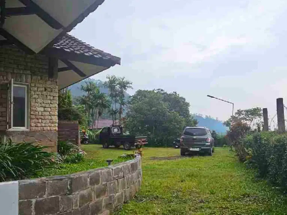 villa premium asri pemandangan istimewa bisa tambah kolam renang parkiran muat 11 mobil lokasi dekat balai kota batu dan semua wisata favorit di batu