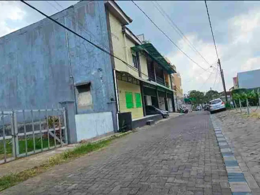 tanah premium di jl PTP suhat bagus buat kos elite tarif 3 jt atau restoran juga kafe premium hanya 100 m dari jalan raya suhat dekat kampus UB Brawijaya dan polinema