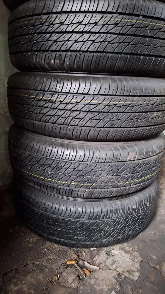 BAN R16 215/65 DUNLOP GRANTEX