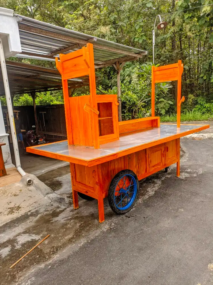 PUSAT GEROBAK PECEL LELE, DIMSUM, ANGKRINGAN, SATE TAICHAN, MARTABAK