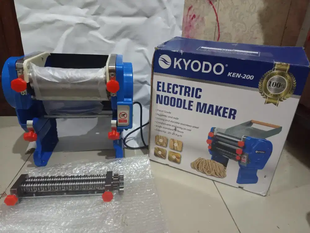 MESIN PENGGILING MIE ELEKTRIK KYODO KEN-200 / NOODLE MAKER ELECTRIC