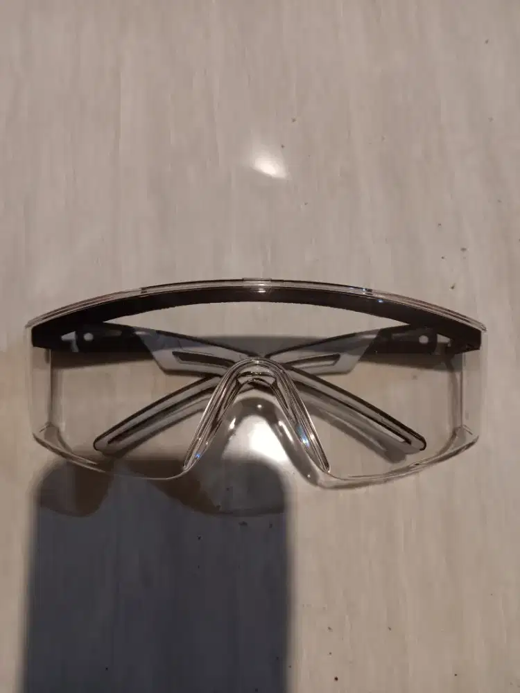 UVEX ORIGINAL GERMANY – SAFETY GLASSES INDUSTRI (JARANG ADA)