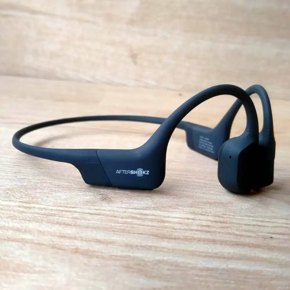 AfterShokz Aeropex Wireless Bone Conduction Headphones Hitam