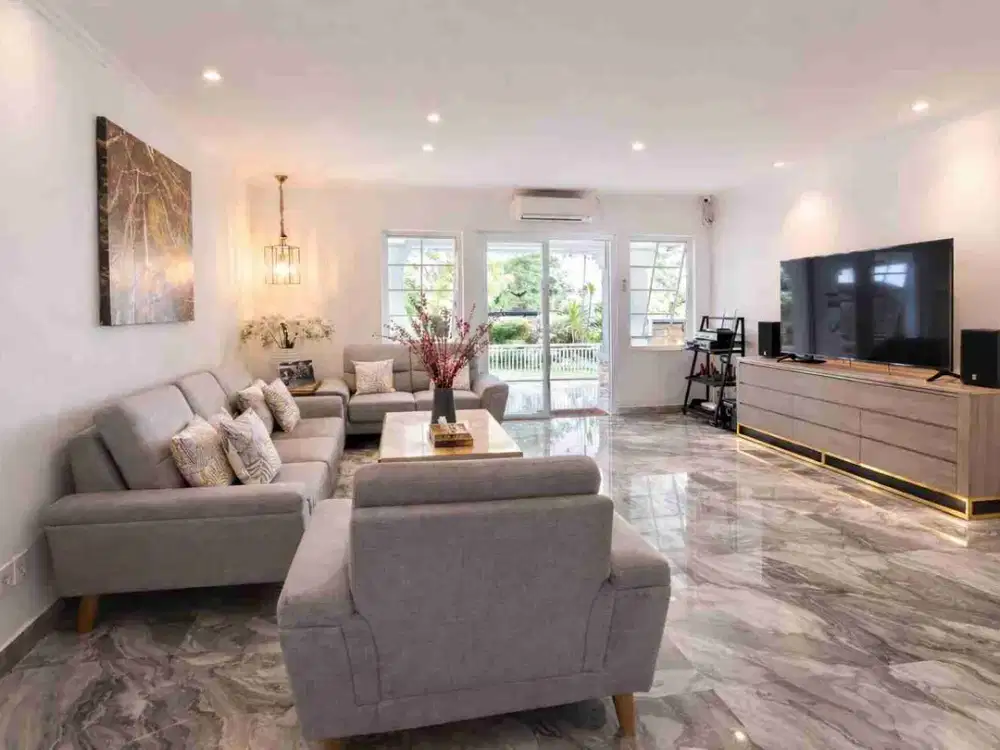 Di jual rumah di Sentul city posisi hook