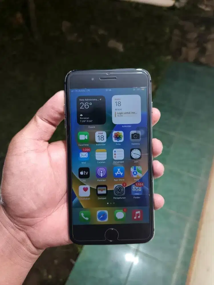 Iphone 8 plus inter , 64 gb