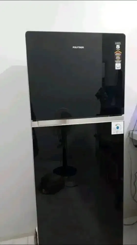 Kulkas 2 pintu Polytron nominus