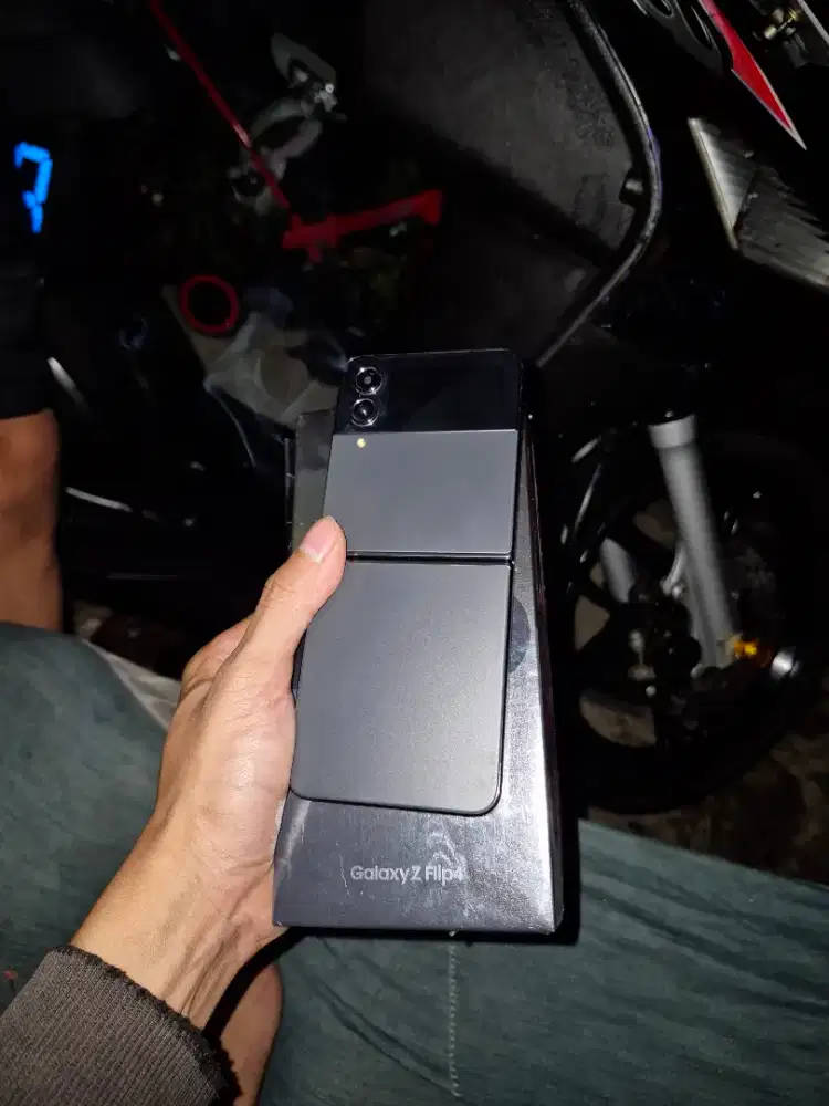 Samsung zflip 4 8/256gb sein fullset