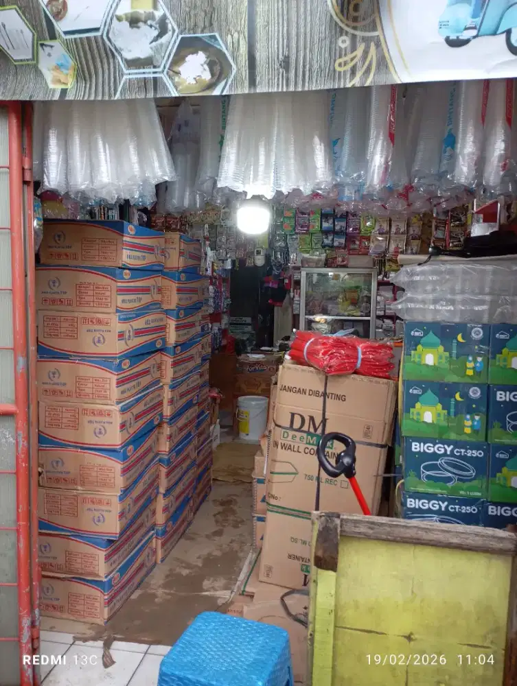 Dicari penjaga toko plastik dan bahan kue