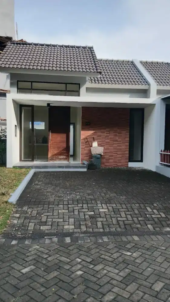 Dijual rumah siap huni di cluster CitraGrand