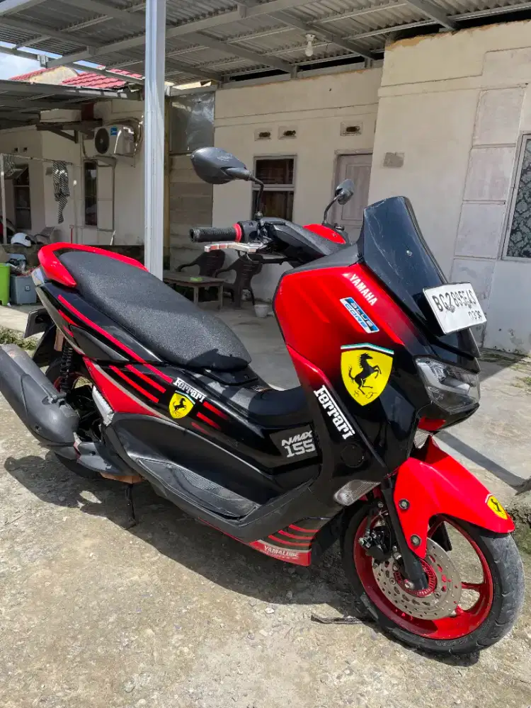 Yamaha nmax ferari