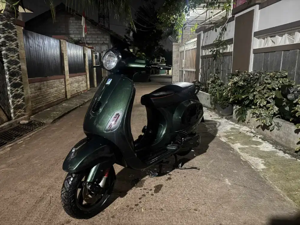 Vespa LX V3 150 (2013)