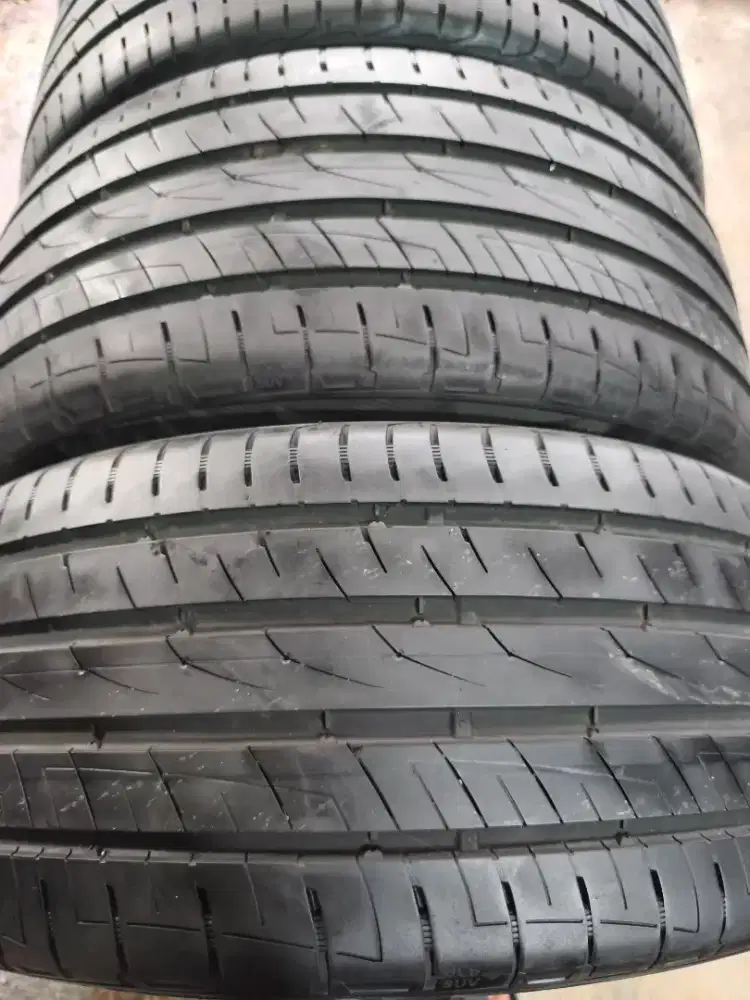 Continental 275 45 R21