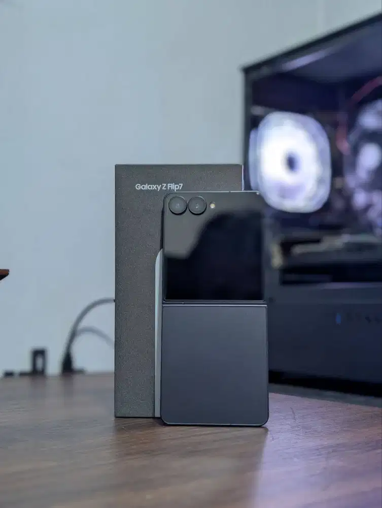 Samsung Z Flip 7 12/512 Fullset Garansi ON