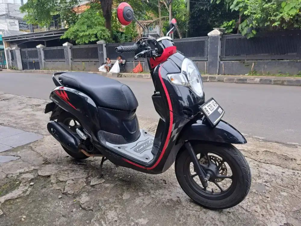 Honda scoopy donat 2018