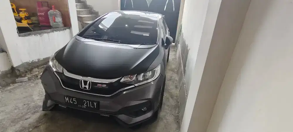 Jual mobil honda jazz gk5 facelift M/T 2017(akhir)