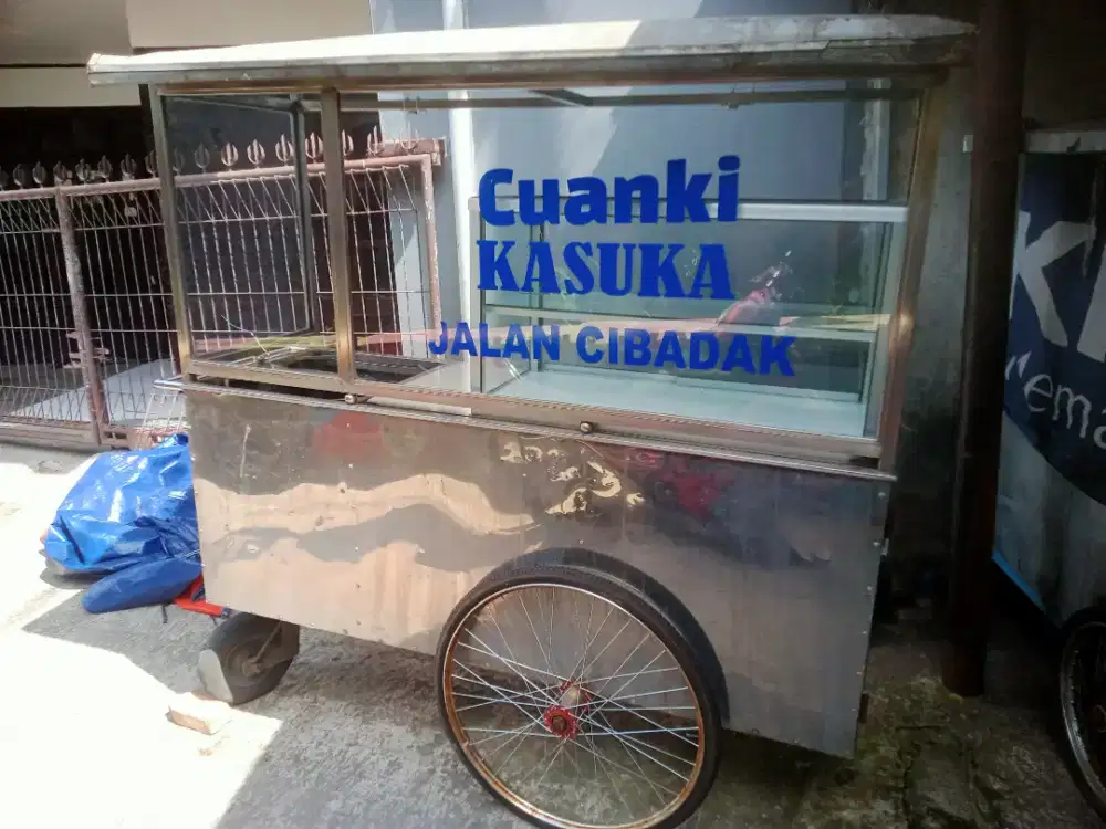 Gerobak stainless + etalase kaca & troli besinya