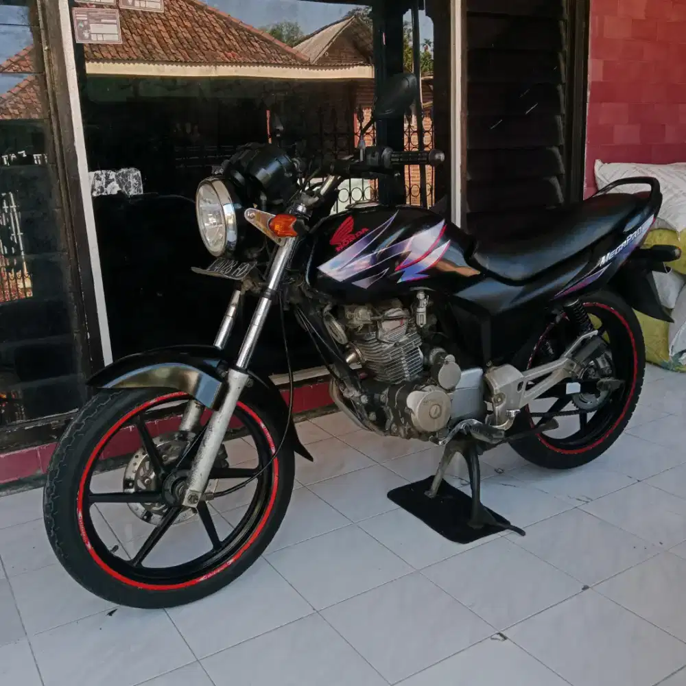 Honda megapro primus