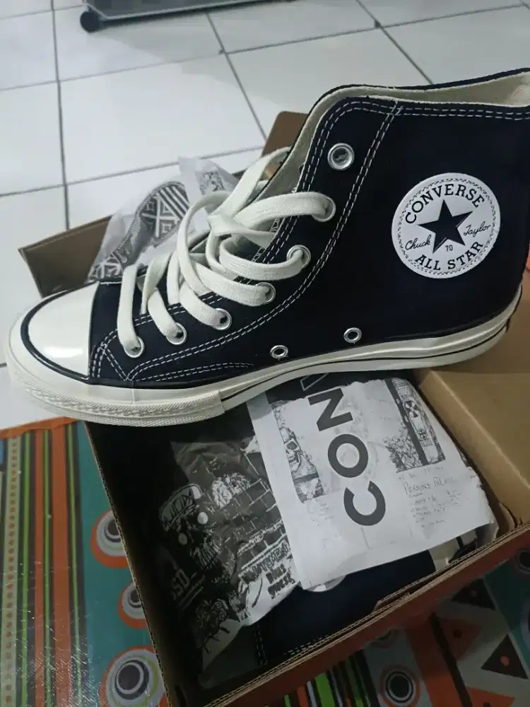 sepatu Converse