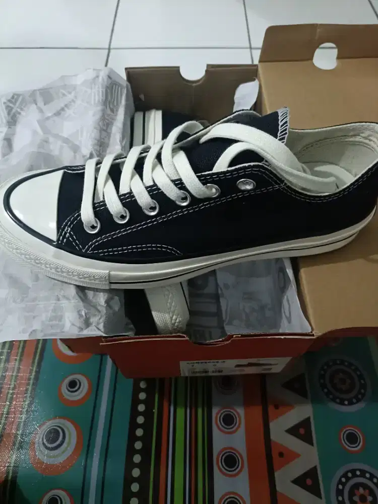 sepatu Converse