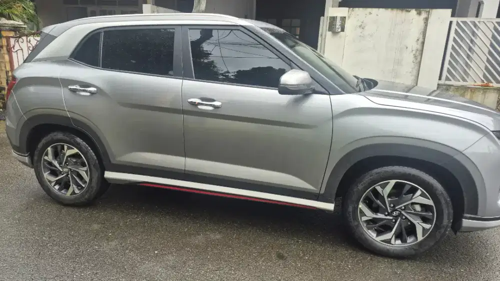Hyundai Creta 2024 prime, silver single tone