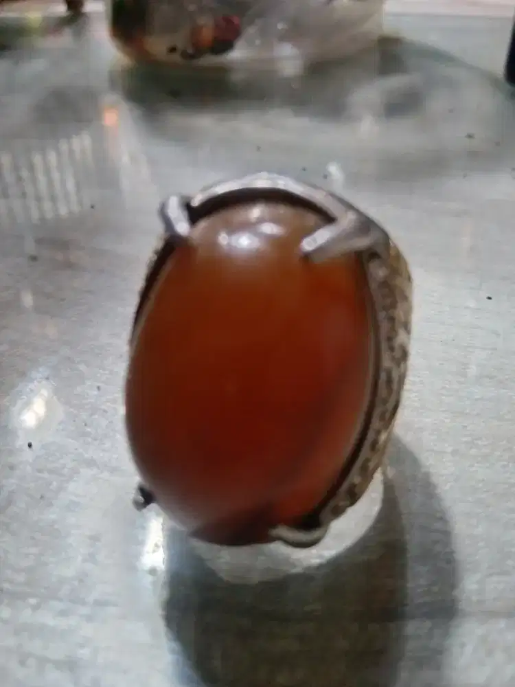 Batu cincin Sulaiman madu