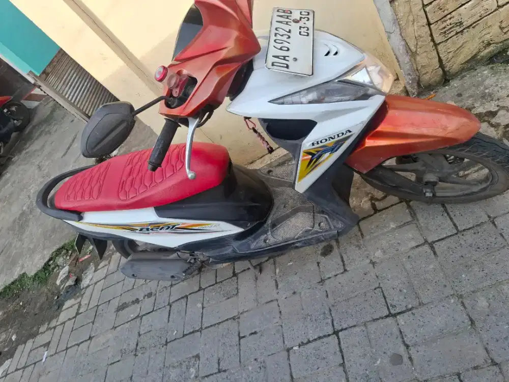 Mesin nyaman klistrikan on ban tebal depan blkng