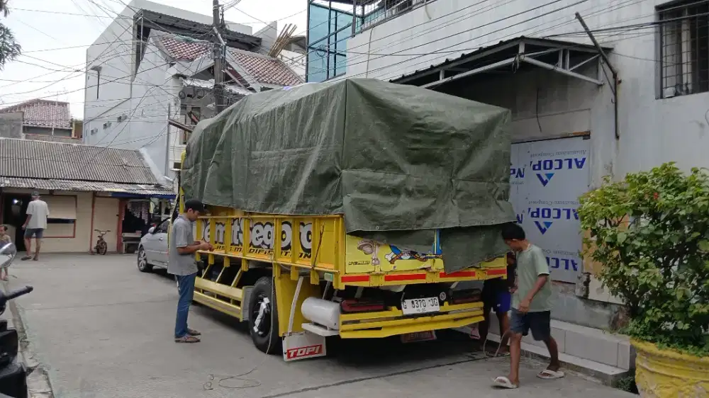 Sewa truk pindahan rumah dan angkut barang lainnya