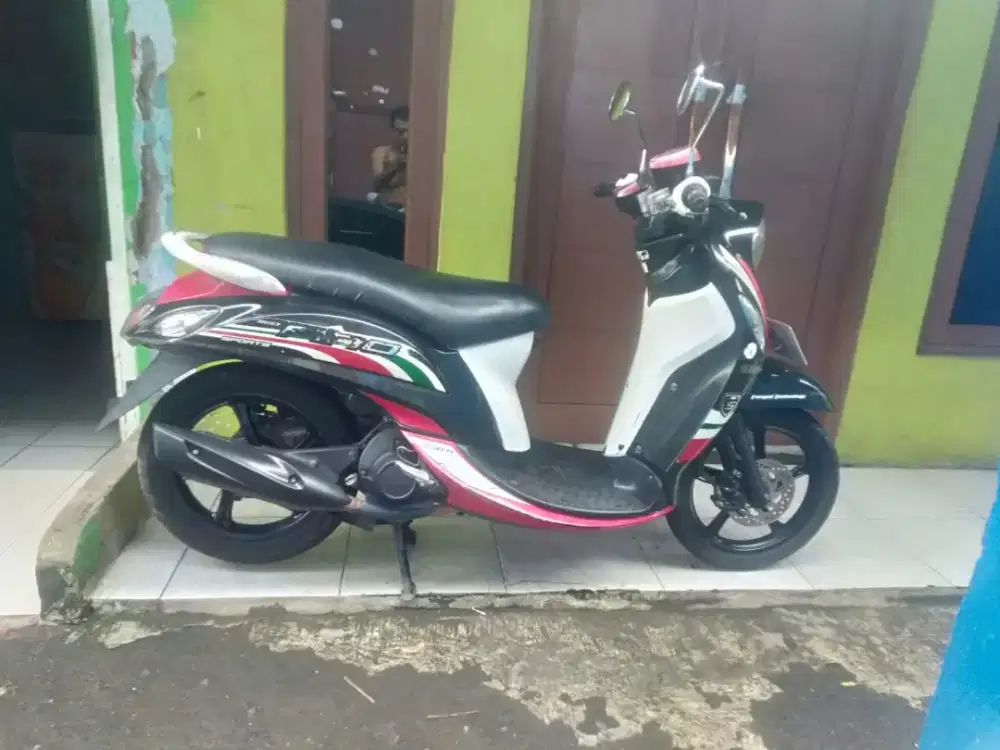 Fino tahun 2015. Injection. Pajak hidup