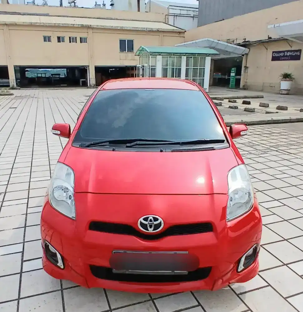TOYOTA YARIS E 1.5 AT 2012
