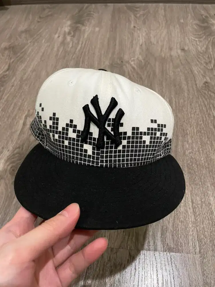 Topi / Snapback New Era Yankees 59FIFTY Ukuran 7 1/4 ORIGINAL