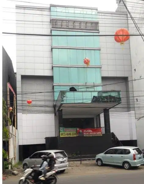Bangunan cocok Kantor /klinik/hotel