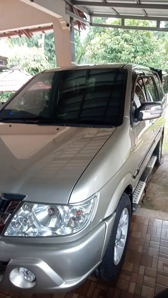 Dijual Isuzu New panther ls turbo