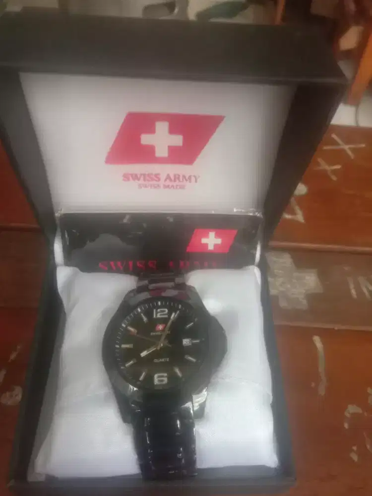 Jam tangan swiss army