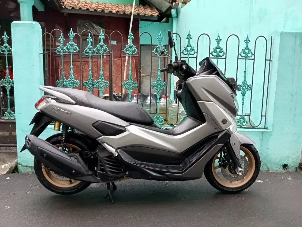 Super mulus bagus terawat Yamaha nmax non ABS 2019