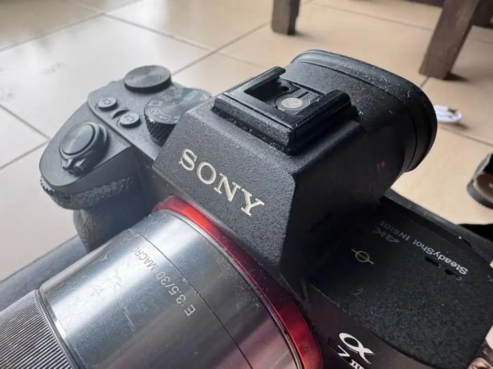JUAL CEPAT: KAMERA SONY A7Iii + LENSA MACRO F30