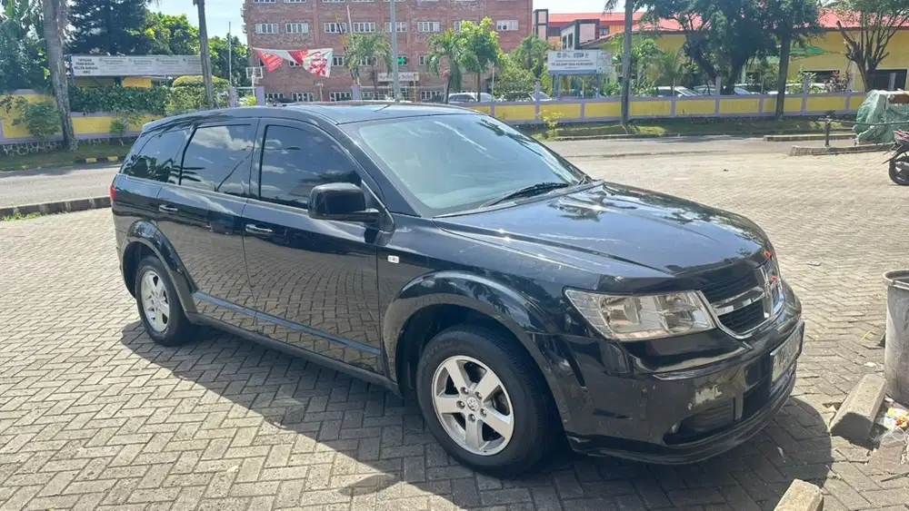 Dodge Journey sxt 2.4 2011 Bensin