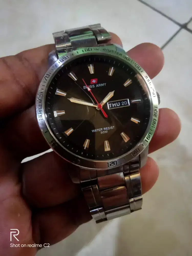 JAM TANGAN PRIA SWISS ARMY