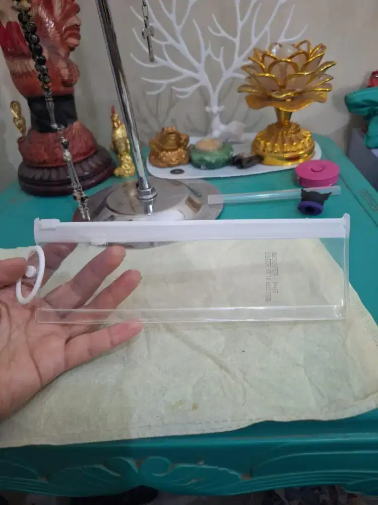 Tempat letak peralatan 
Sekolah bening 
Limited edition 
Barang terawa