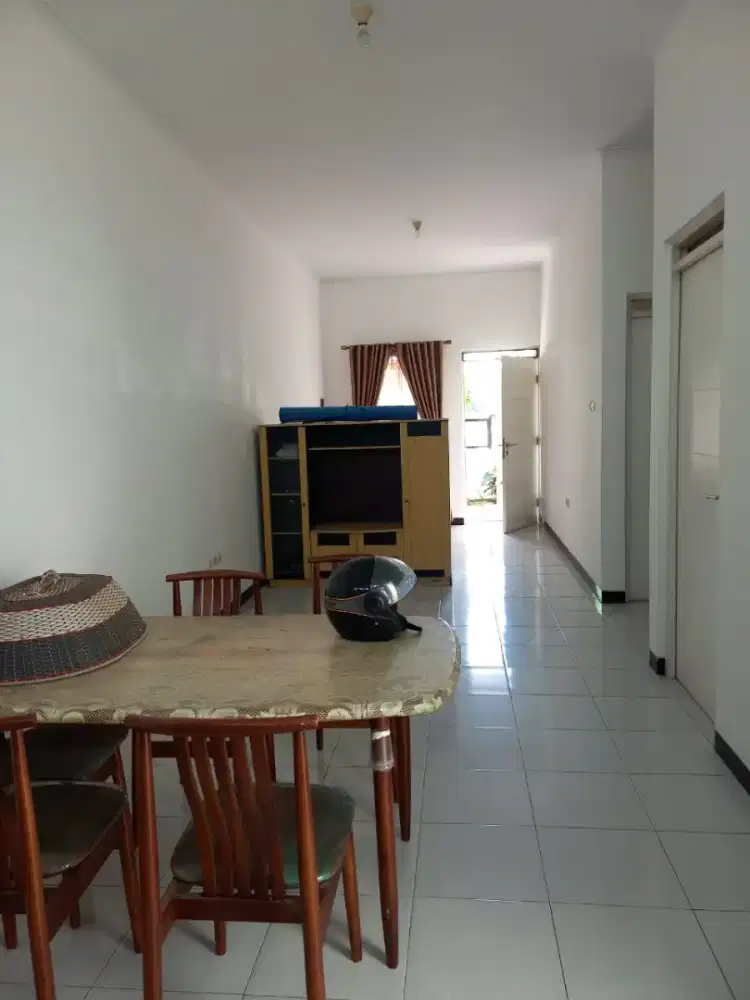 MURAH! JUAL RUMAH SIAP HUNI DI TAMAN HOLIS INDAH 2 BANDUNG